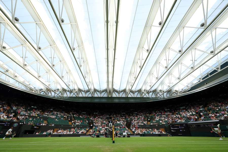 Tenis Flash: Iga Świątek i Kamil Majchrzak zagrają dziś o kolejną rundę Wimbledonu Tenis Flash: Iga Świątek i Kamil Majchrzak zagrają dziś o kolejną rundę Wimbledonu