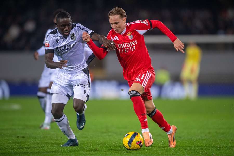 ASchjelderup in action for Benfica against Vitoria SC ASchjelderup in action for Benfica against Vitoria SC