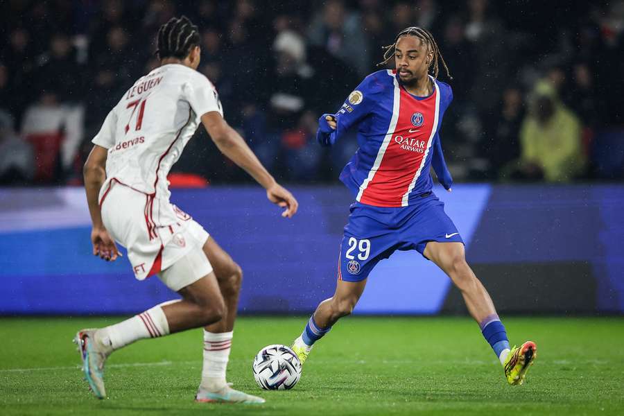 Bradley Barcola face à Brest en Ligue 1 le 10 mai 2026. Bradley Barcola face à Brest en Ligue 1 le 10 mai 2026.