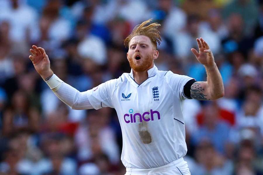 Stokes criticises 'stupid' boundary markers after Topley injury