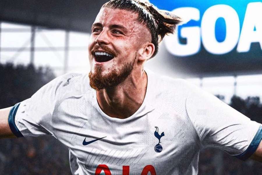 Radu Drăgușin zagra dla Tottenhamu