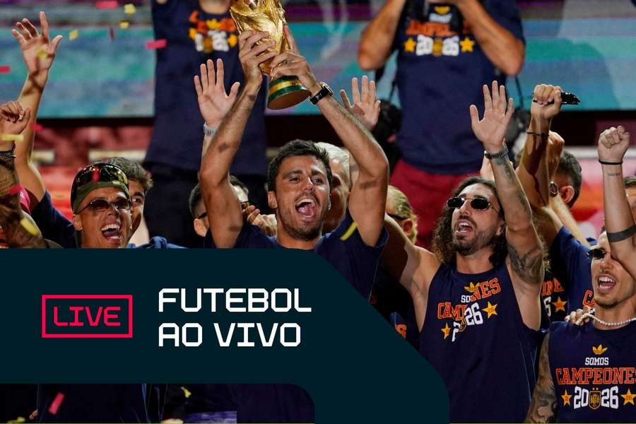 Espanha fez a festa com a torcida em Madri Espanha fez a festa com a torcida em Madri