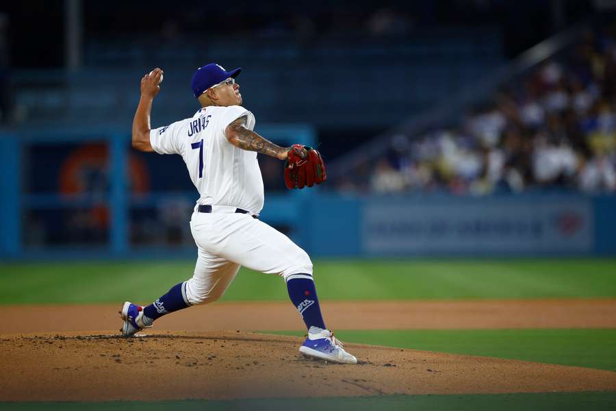 O mexicano Urias, a estrela dos Dodgers