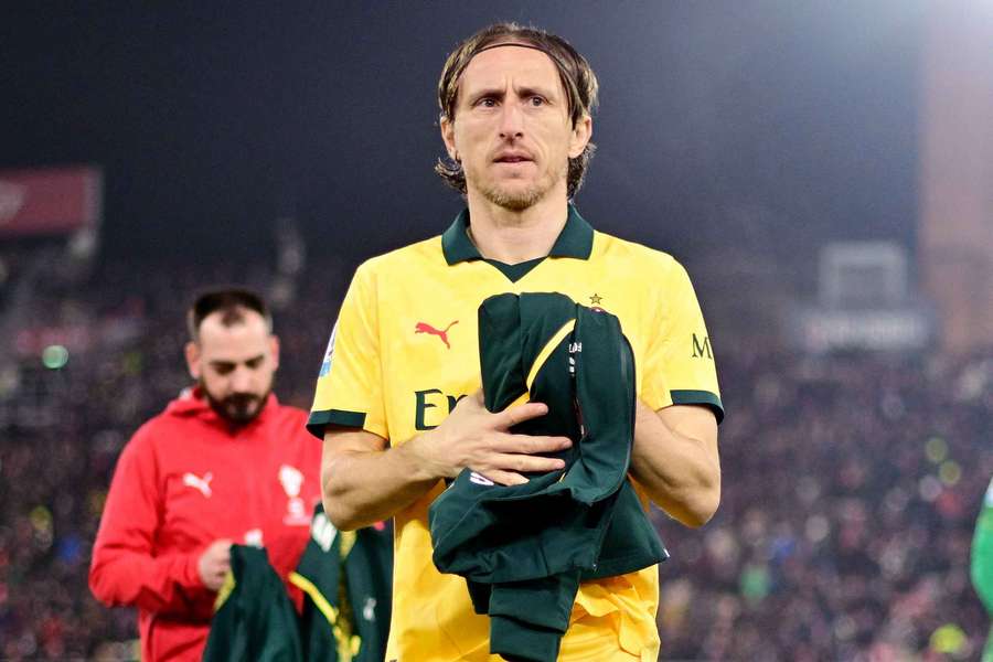 Luka Modrid yet to decide on AC Milan contract extension Luka Modrid yet to decide on AC Milan contract extension