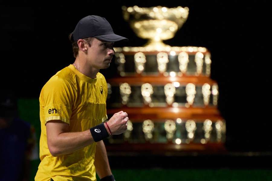 Tenis Flash: Serbia czy Włochy dołączą do Australii w finale Pucharu Davisa?