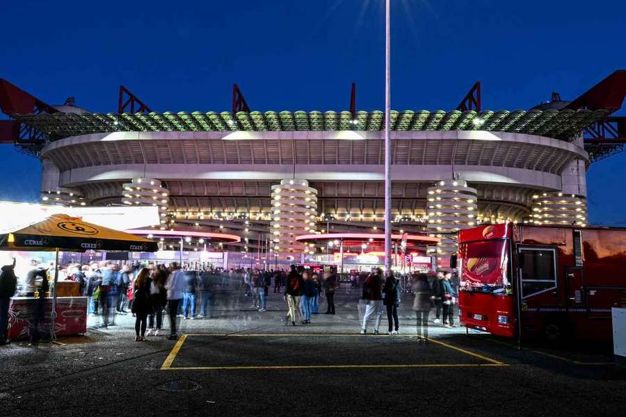 Das San Siro Ende Oktober bei einem Spiel von AC Mailand.