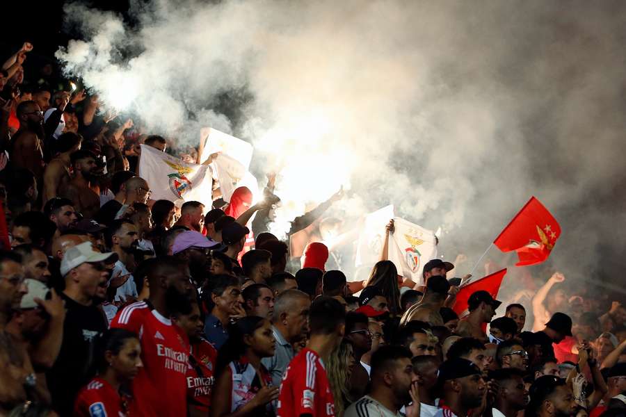 PSP reforça apelo ao público para evitar pirotecnia em eventos desportivos