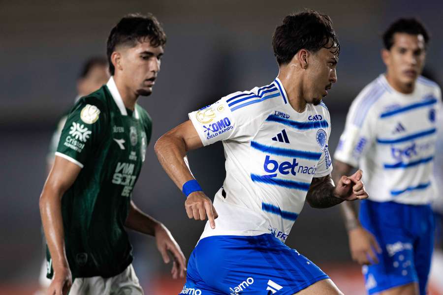 Na ida, Cruzeiro e Goiás empataram em 2 a 2 Na ida, Cruzeiro e Goiás empataram em 2 a 2