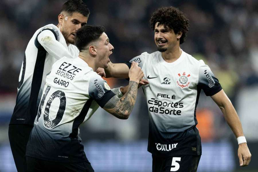 Corinthians vai pegar o Bragantino valendo vaga nas quartas de final