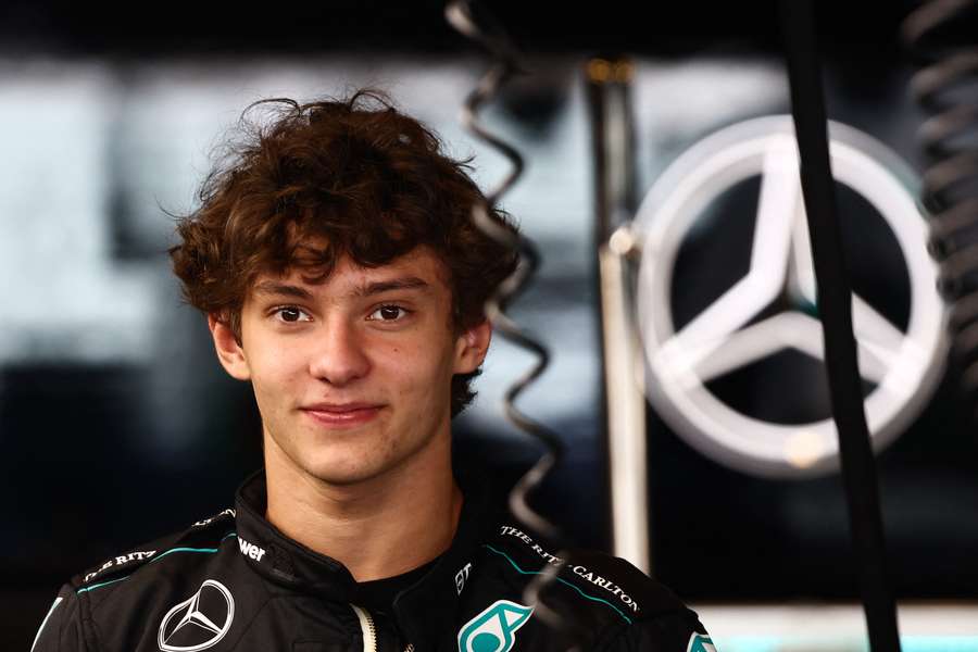 Andrea Kimi Antonelli con la Mercedes