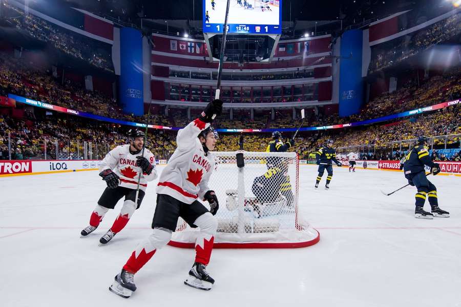 Kanada bejubelt einen Treffer im WM-Spiel gegen Schweden.