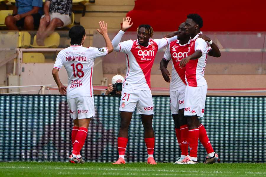 Jordan Teze opende de score voor AS Monaco, dat gedeeld koploper is in Frankrijk