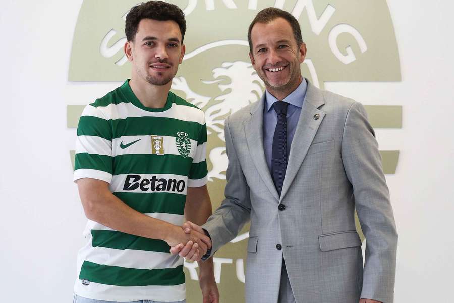 Pedro Gonçalves renovou com o Sporting por mais três temporadas