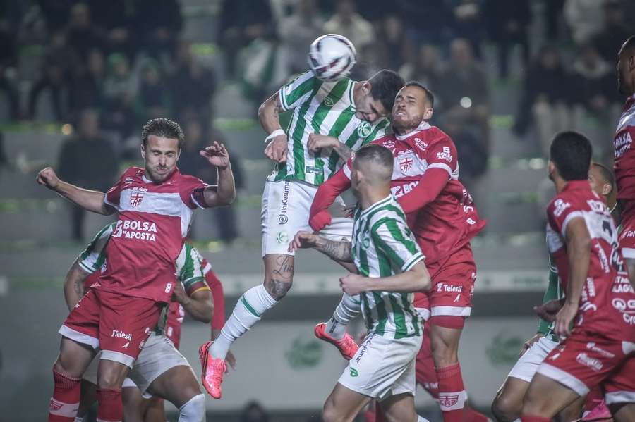 Juventude e CRB estão na parte de cima da classificação Juventude e CRB estão na parte de cima da classificação
