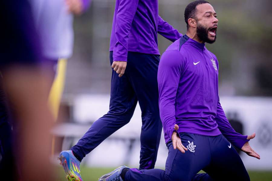 O holandês vinha treinando normalmente na pausa do Mundial