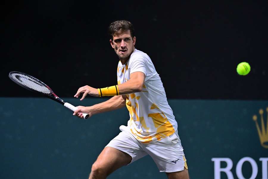 Kopřiva se utká v Řecku s Opelkou.