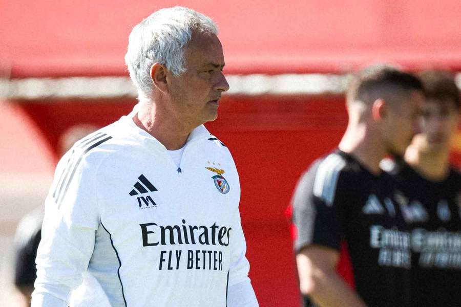 Mourinho ao serviço do Benfica