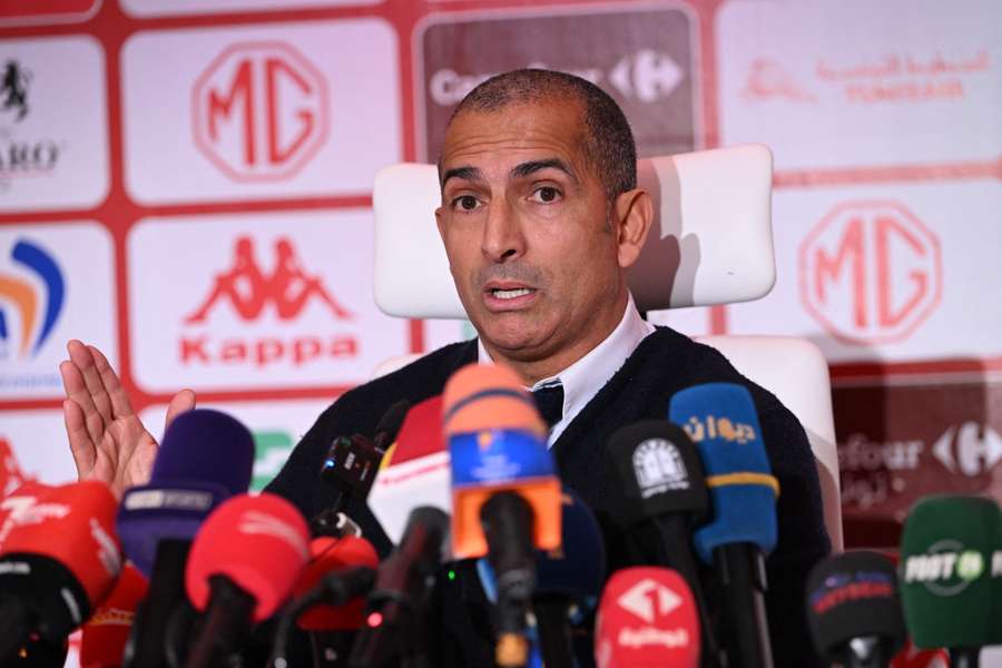 Sabri Lamouchi est le nouveau sélectionneur de la Tunisie Sabri Lamouchi est le nouveau sélectionneur de la Tunisie