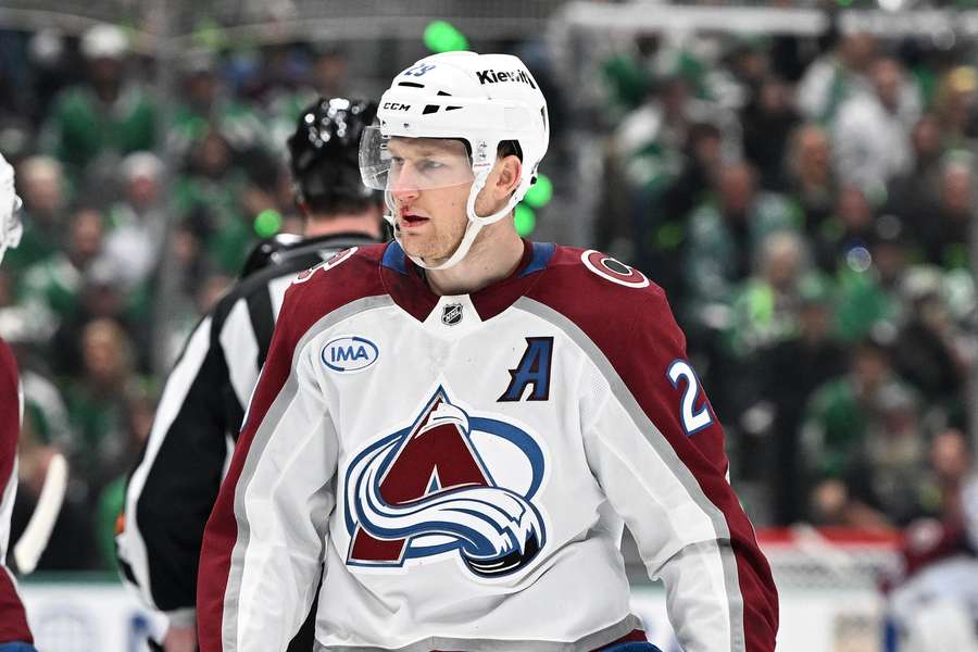 Nathan MacKinnon with a bloody lip during a stoppage in play against the Dallas Stars in Game 1 of the 2025 Stanley Cup Playoffs