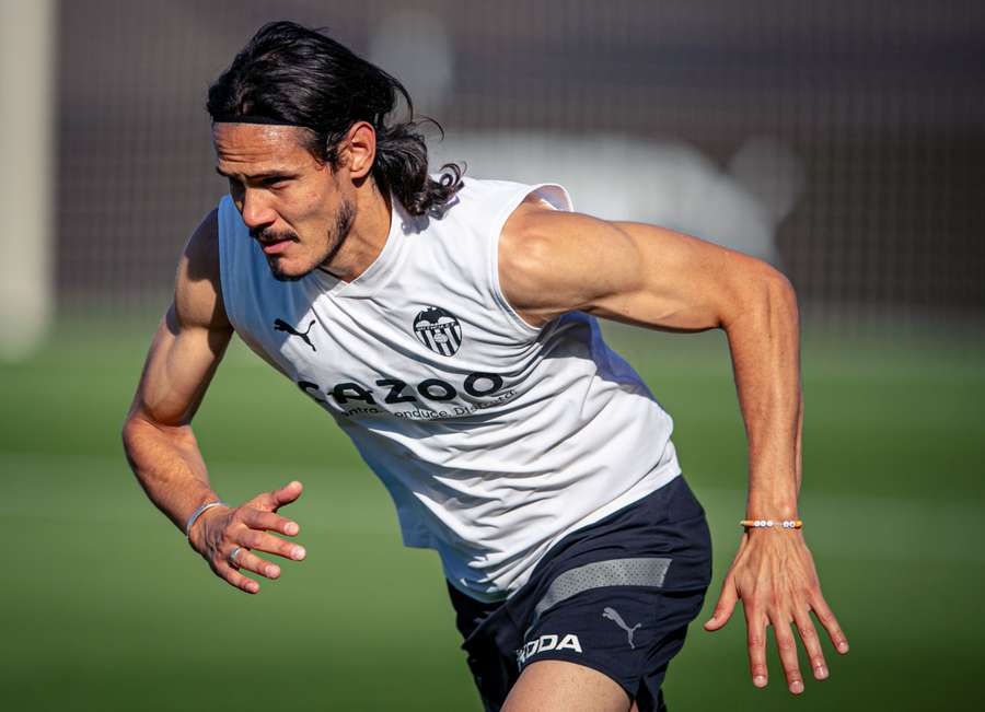 Valencia abriu mão de Cavani