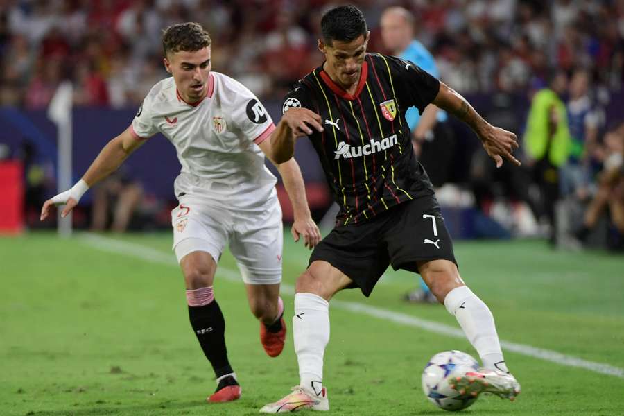 Sevilla e Lens ficaram no 1 a 1 no sul da Espanha