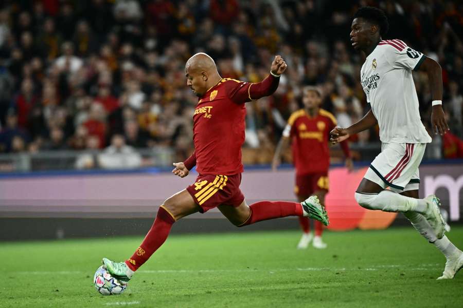 Malen torna a disposizione della Roma dopo il turno di stop in campionato per squalifica Malen torna a disposizione della Roma dopo il turno di stop in campionato per squalifica