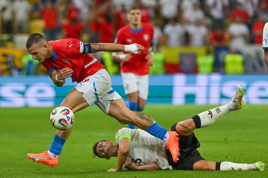 Kapitán české jednadvacítky Václav Sejk během utkání s Německem.