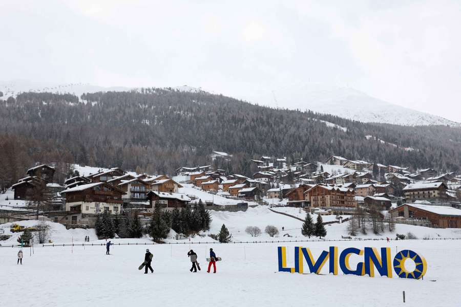 Un manto de nieve cubre Livigno Un manto de nieve cubre Livigno