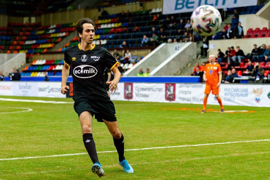 Benayoun não acredita que foi alvo da granada