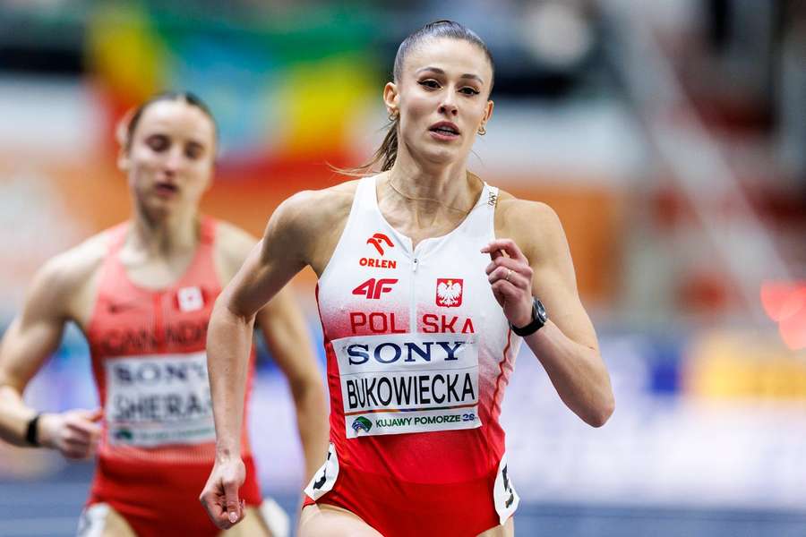 W sobotę o medale na HMŚ w Toruniu powalczą Bukowiecka, Szymański i polski mikst 4x400 m W sobotę o medale na HMŚ w Toruniu powalczą Bukowiecka, Szymański i polski mikst 4x400 m