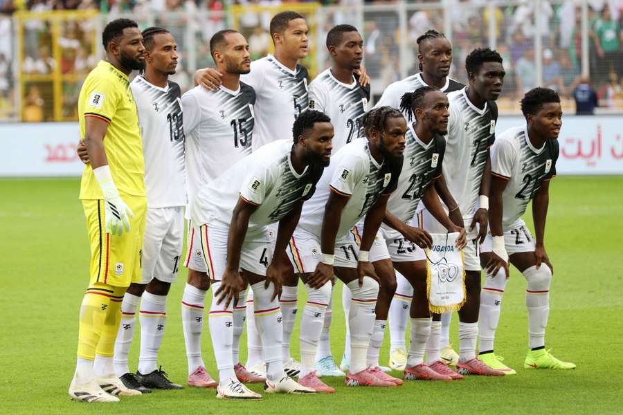 La sélection de l'Ouganda lors du match de qualification à la Coupe du monde 2026 contre l'Algérie (octobre). La sélection de l'Ouganda lors du match de qualification à la Coupe du monde 2026 contre l'Algérie (octobre).