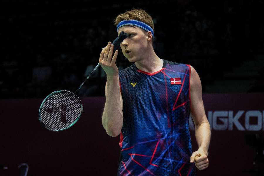 Antonsen sender Gemke ud i Singapore: Dansk Double leverer sensation