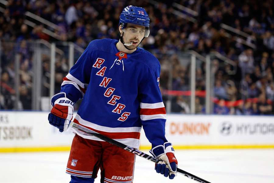Filip Chytil absolvoval v této sezoně NHL pouhých 10 utkání a další už nepřidá.