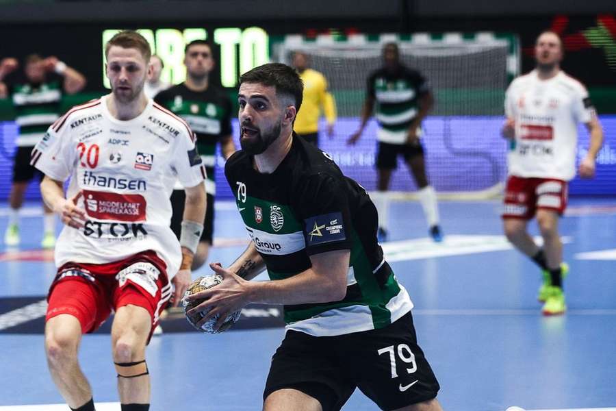 Martim Costa num jogo da Liga dos Campeões