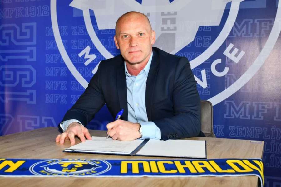 Tréner Šoltis pri predĺžení zmluvy.