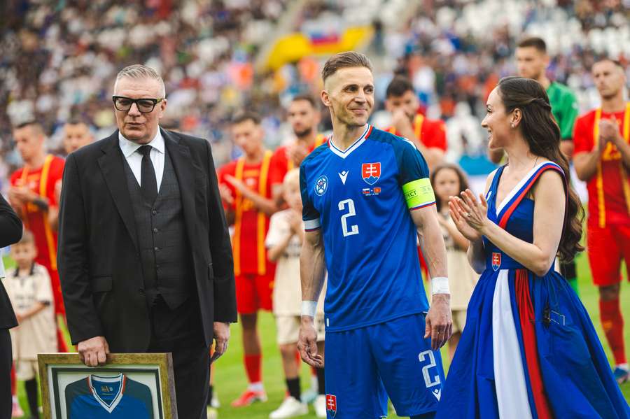 Pri rozlúčke s reprezentáciou nechýbala ani manželka Lujza.