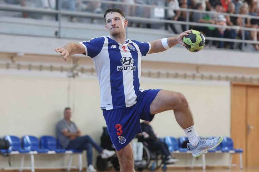 FC Porto continua lado a lado com o Sporting FC Porto continua lado a lado com o Sporting