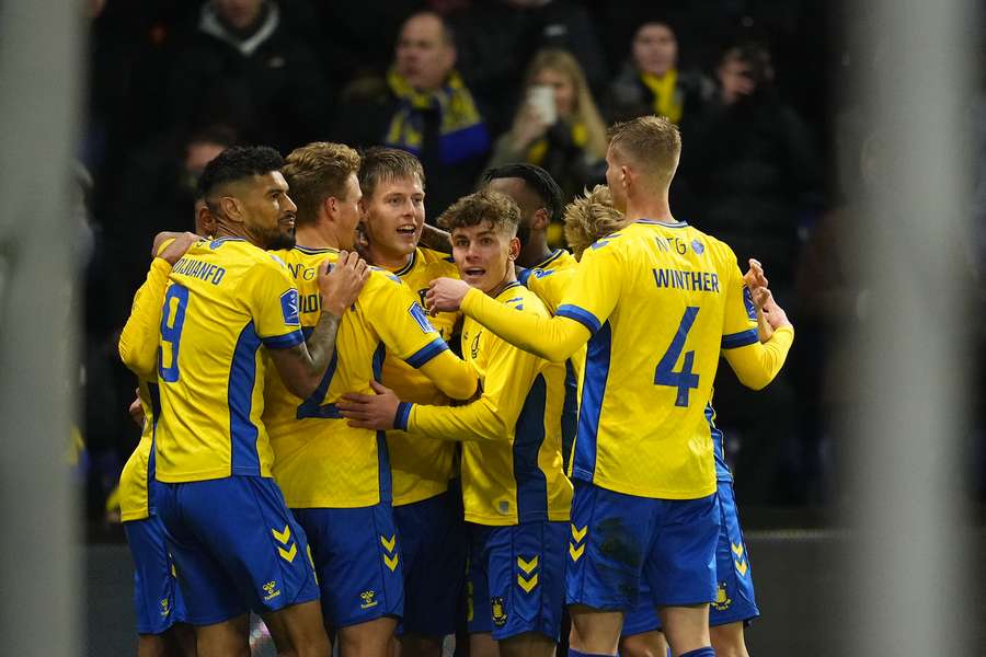 Nicolai Vallys scorerede hattrick da Brøndby gav Jesper Sørensen mindeværdig debut