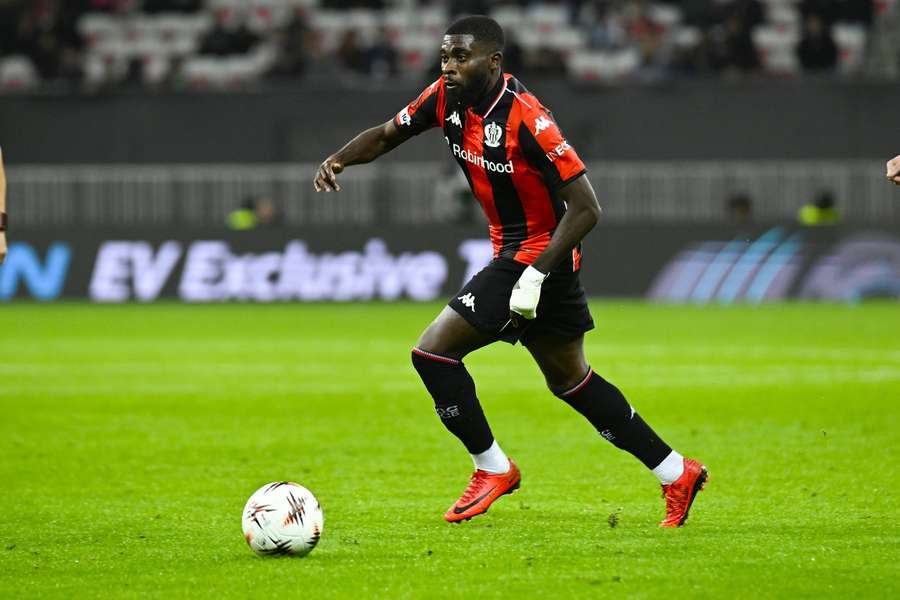 Boga ao serviço do Nice Boga ao serviço do Nice