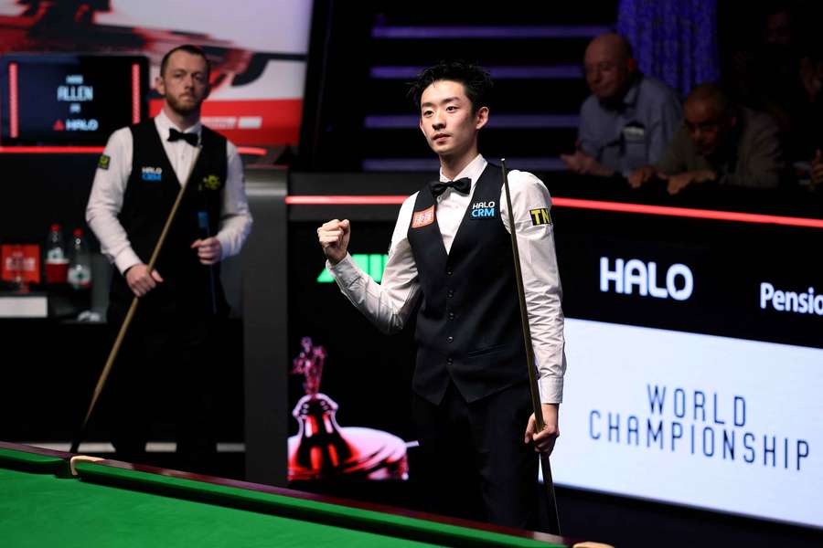 Wu Yize jubelt nach Match-Ende.