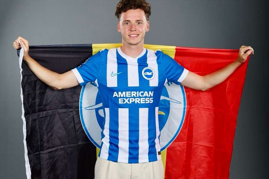 Brighton boss Hurzeler: Can De Cuyper replace Estupinan?