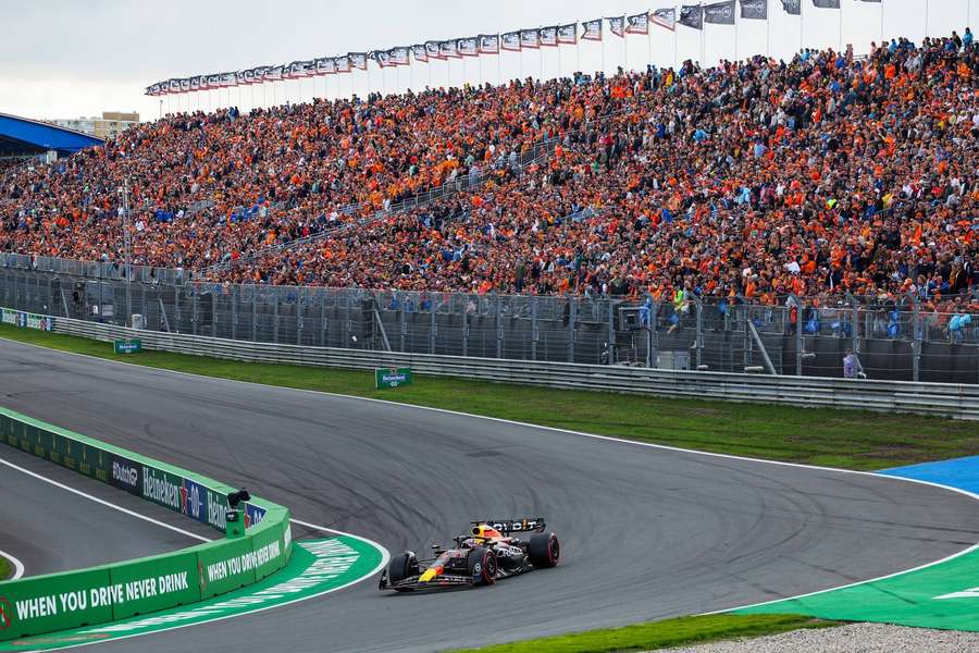 Het oranje leger kan Verstappen wellicht helpen weer een overwinning te behalen