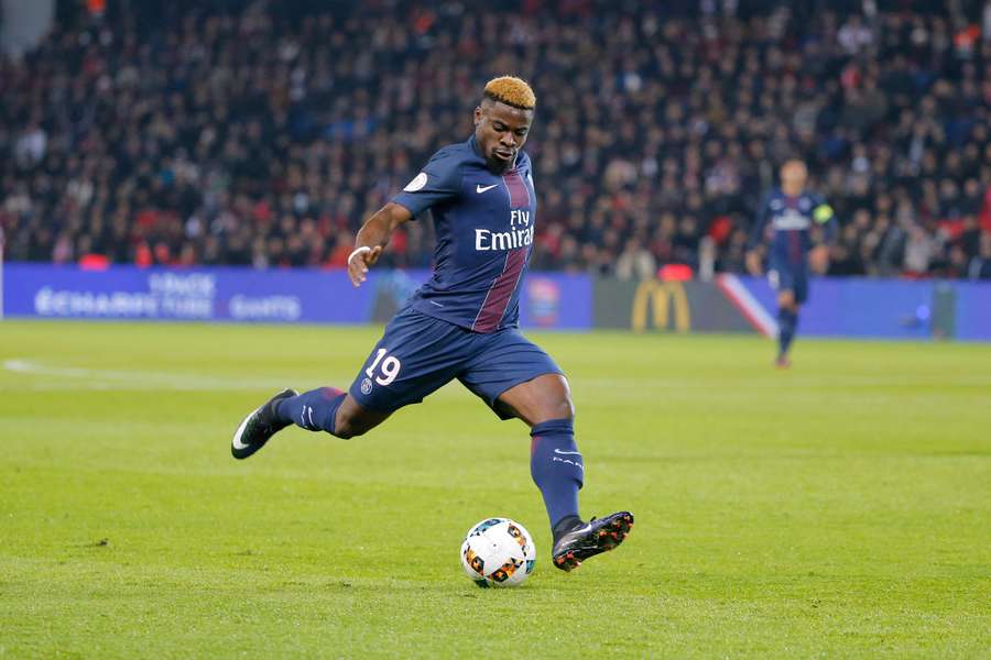 Serge Aurier (PSG) lors du match de Ligue 1 entre le Paris Saint-Germain et l’OGC Nice, le 11 décembre 2016 au Parc des Princes, à Paris.