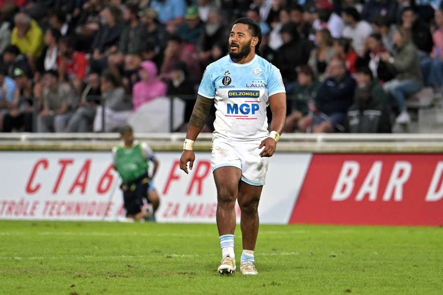 Manu Tuilagi a mis fin aux spéculations sur son avenir en signant un nouveau contrat en Top 14