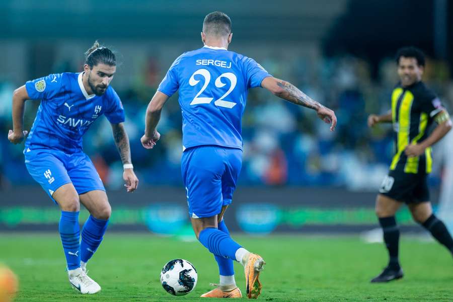 Rúben Neves foi titular e esteve em destaque no Al Hilal