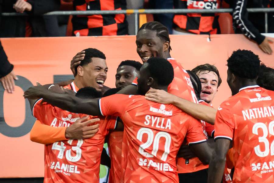 Monaco tombe à Lorient et rate une occasion pour reprendre la tête de la Ligue 1 Monaco tombe à Lorient et rate une occasion pour reprendre la tête de la Ligue 1
