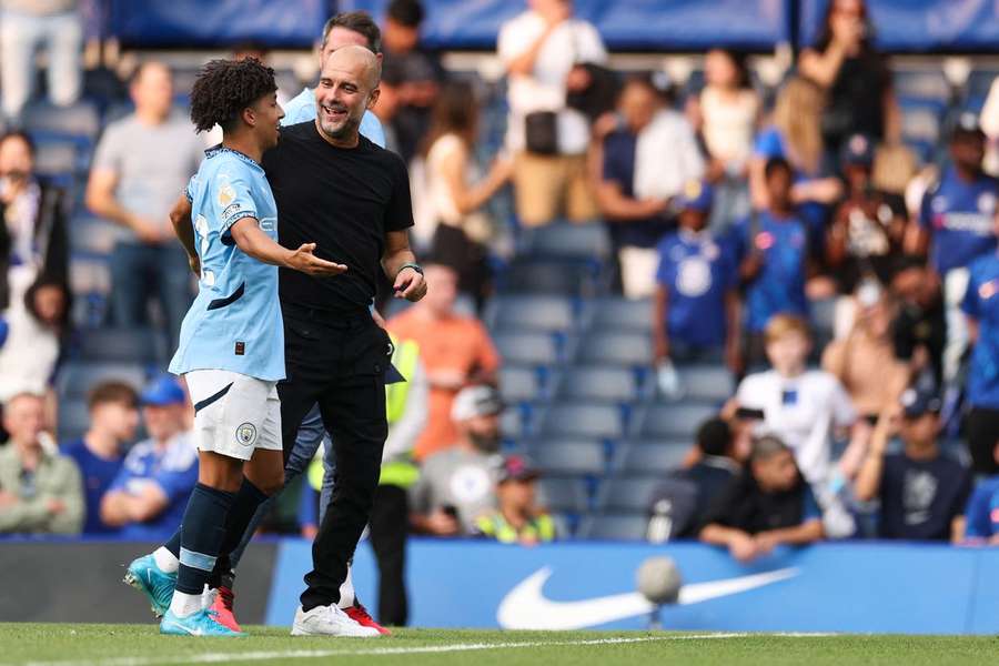 Guardiola satisfeito com triunfo do Manchester City