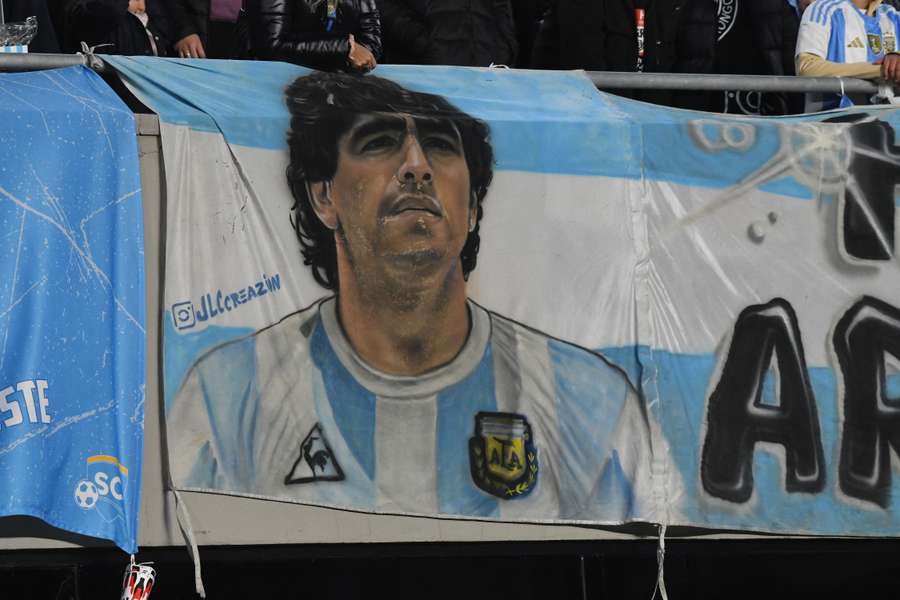 Maradona perdeu a vida em 2020