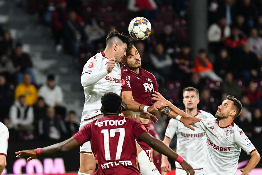 CFR Cluj - Rapid, capul de afiș din etapa 17