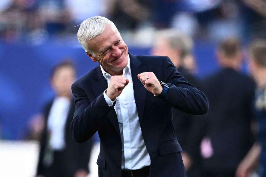 Deschamps mardi soir. Deschamps mardi soir.